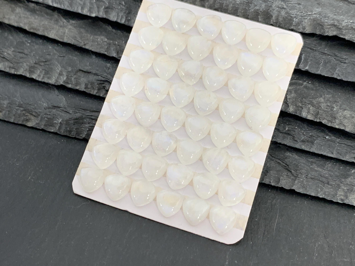 Rainbow Moonstone triangle 8mm cabochon - Calibrated Moonstone