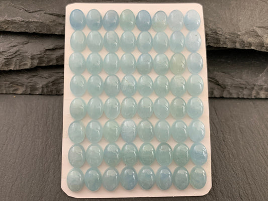 Aquamarine oval 6x8mm cabochon - Calibrated cabochons