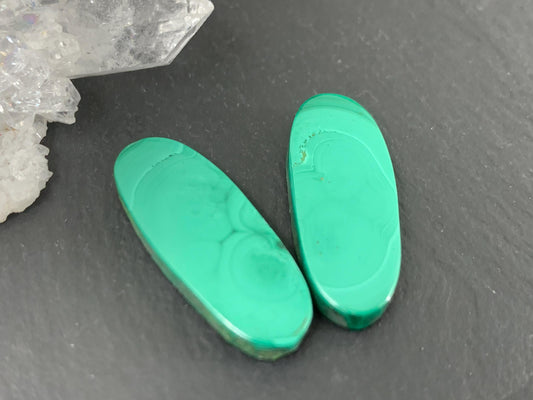 Malachite oval 9x25x4mm cabochon pair