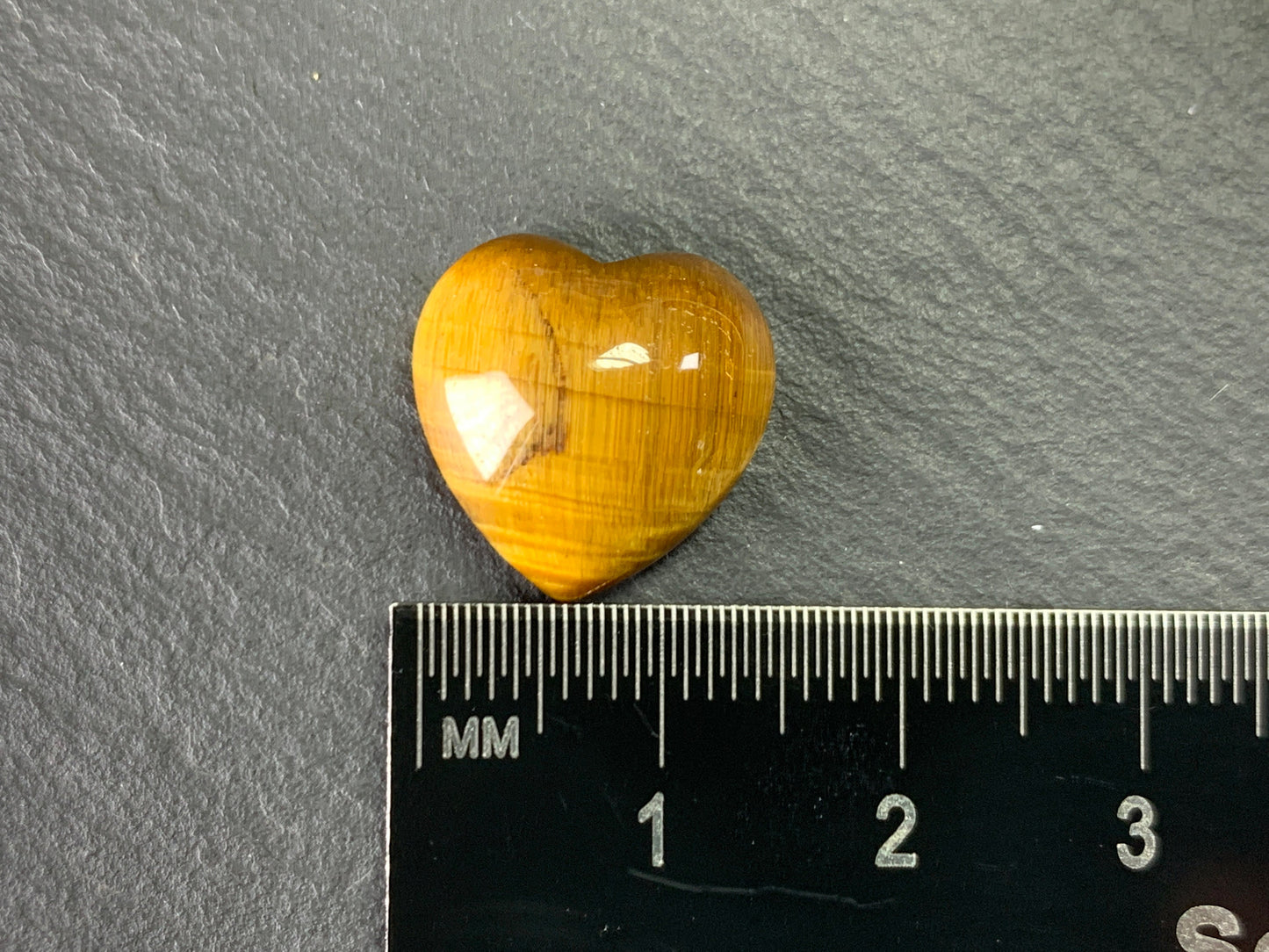 Tiger Eye heart 15mm cabochon - Calibrated cabochons