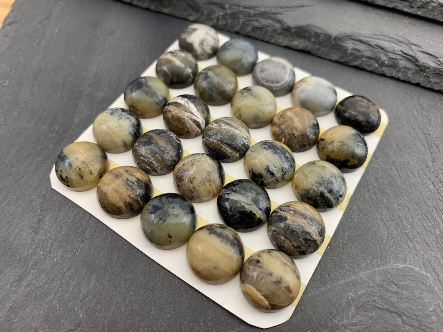Golden Black Pietersite round 15mm cabochon - Calibrated cabochons  e