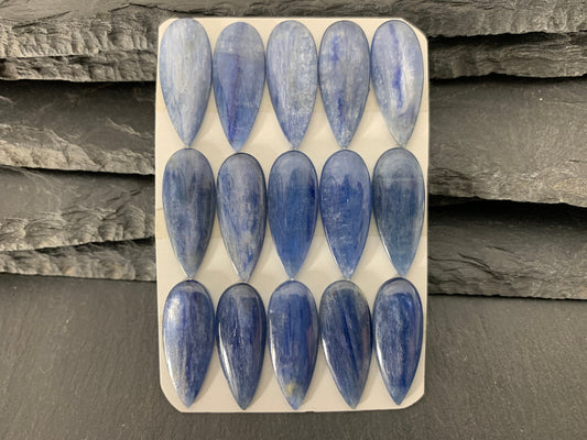 Kyanite pear 10x25mm Cabochon - Calibrated cabochons