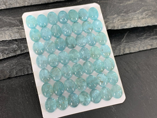 Blue Green Apatite oval 7x9mm cabochon - Calibrated cabochons