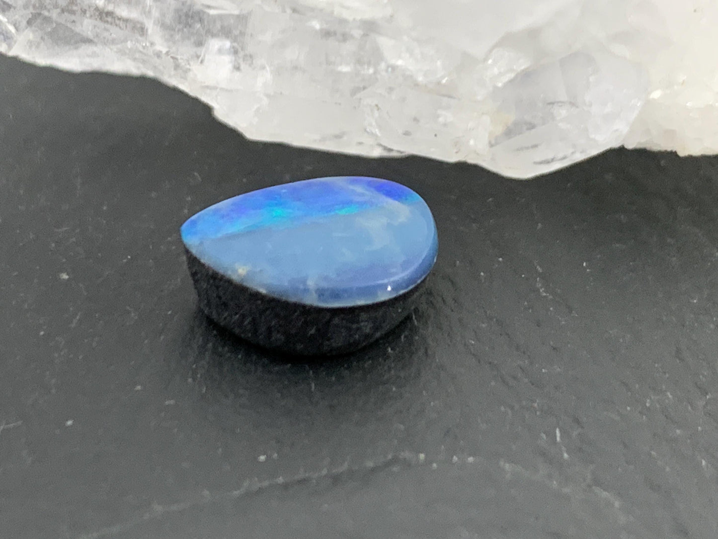 Australian Opal doublet 8x11x5mm cabochon