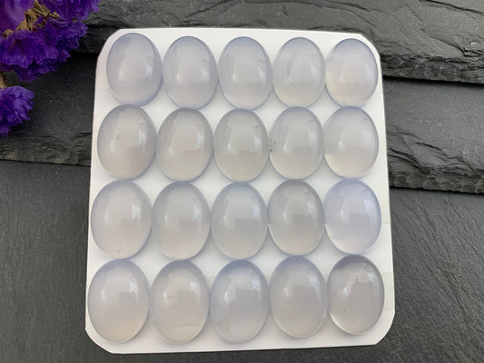 Blue Chalcedony oval 12x16mm cabochon - Calibrated cabochons