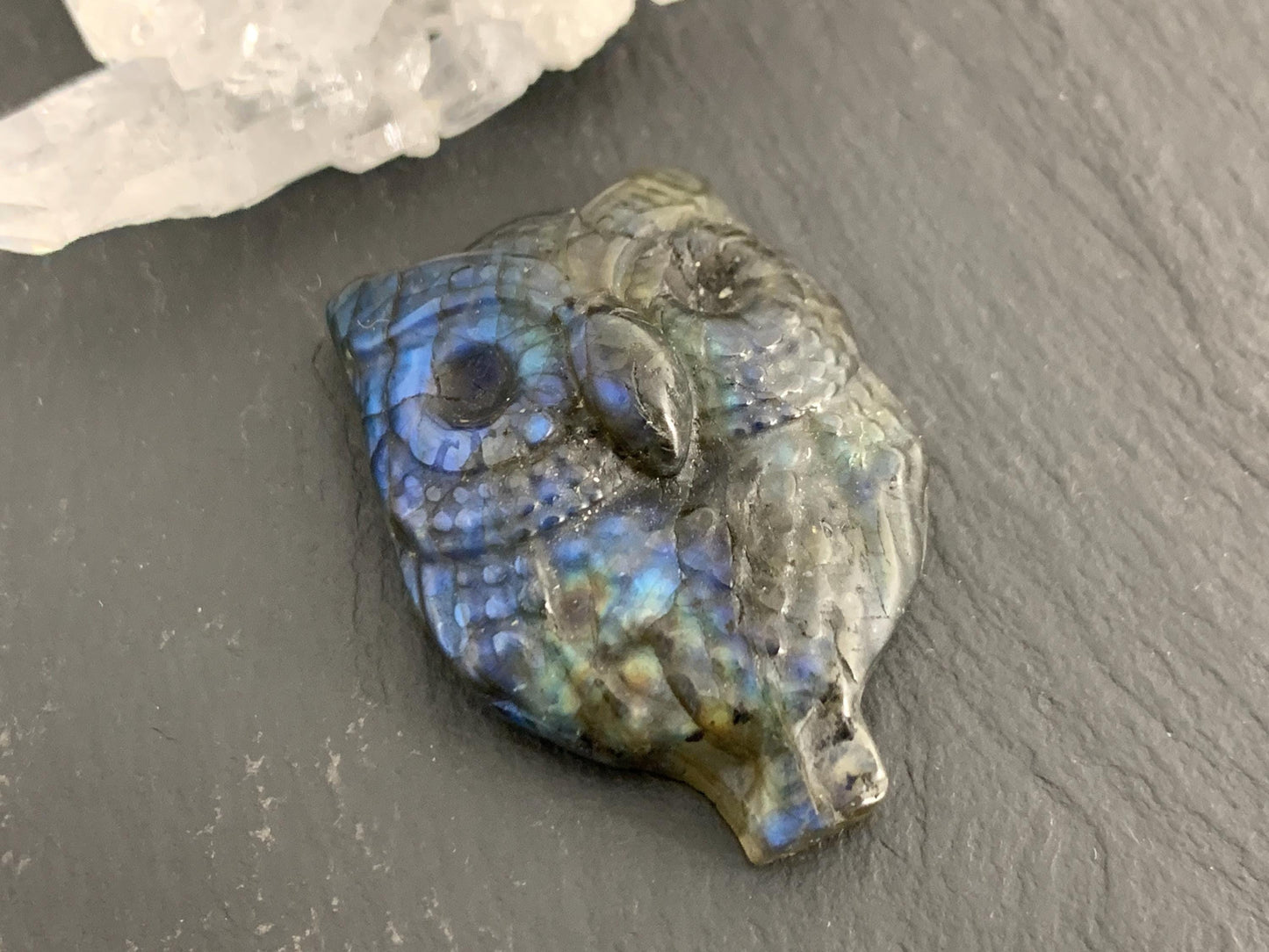 Labradorite owl 27x37mm cabochon carving