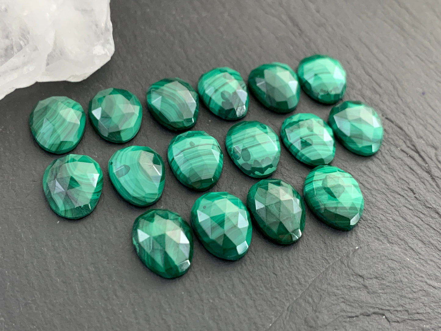 Faceted Malachite pear 10x13mm cabochon