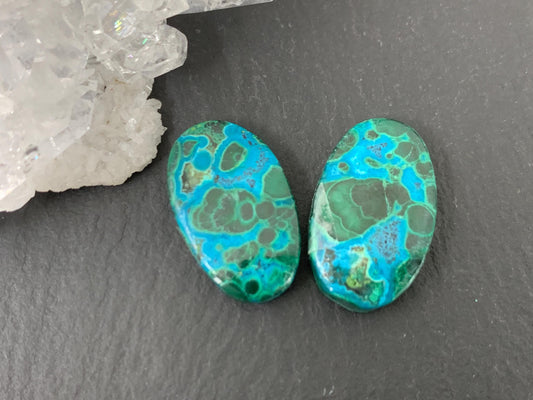 Malachite Chrysocolla oval 10x17x4mm cabochon pair