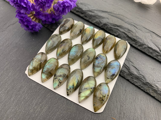 Labradorite pear 10x20mm cabochon - Calibrated cabochons