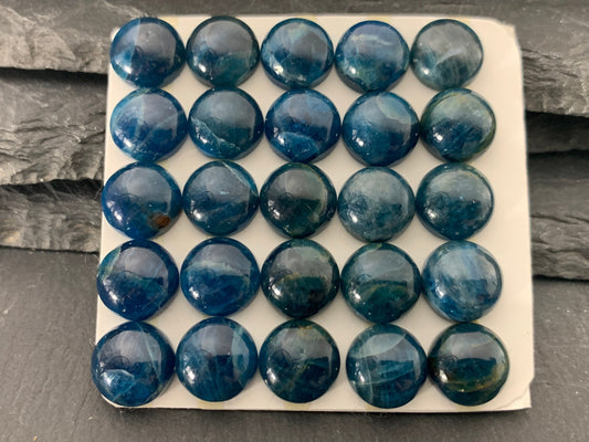 Blue Apatite round 10mm cabochon - Calibrated cabochons