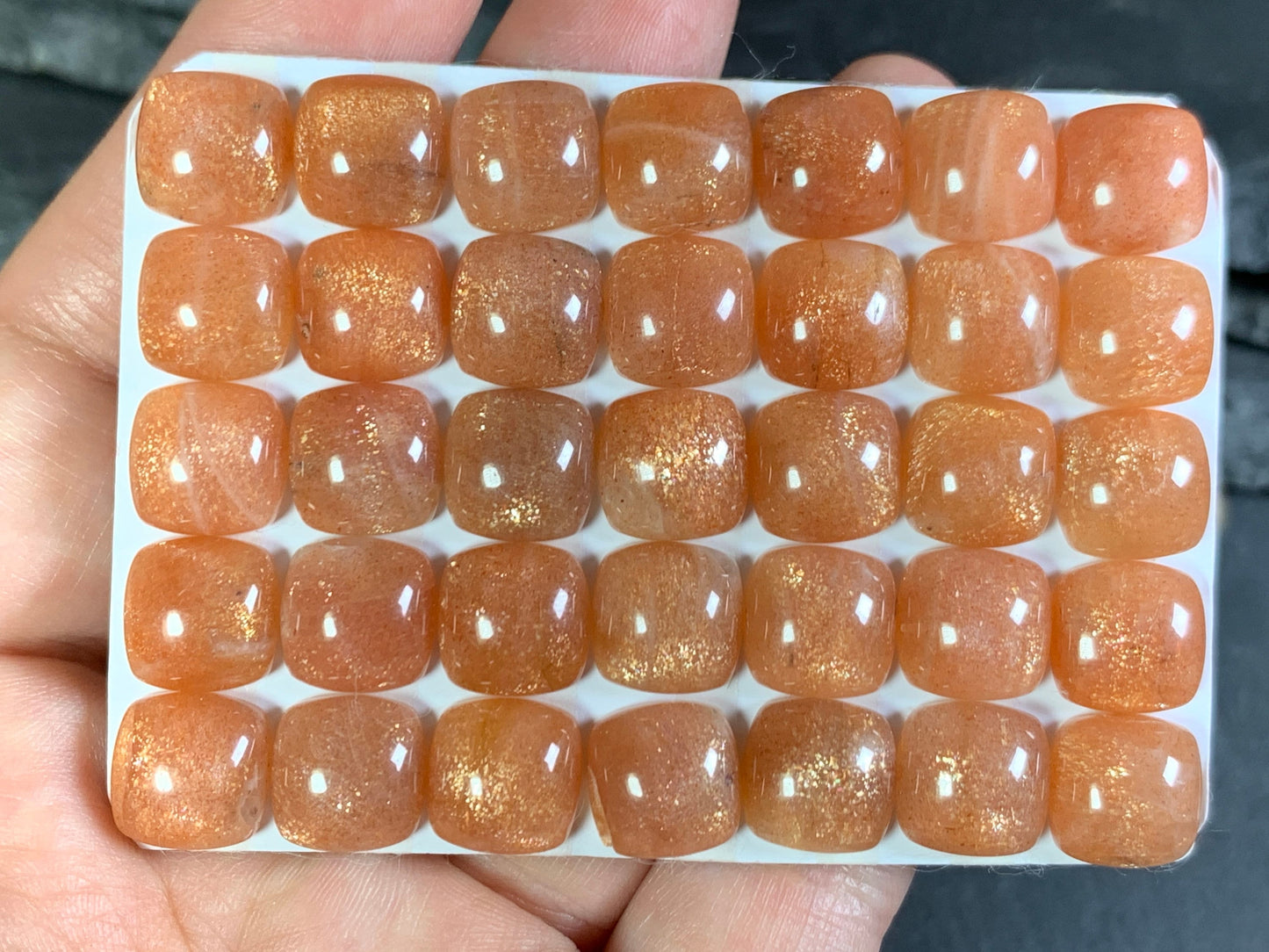 Goldsand Sunstone square cushion 10mm cabochon - Calibrated cabochons