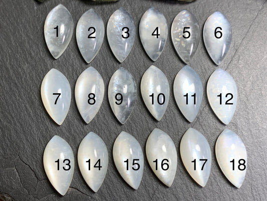 White MoonStone Miss Asia 10x20mm cabochon