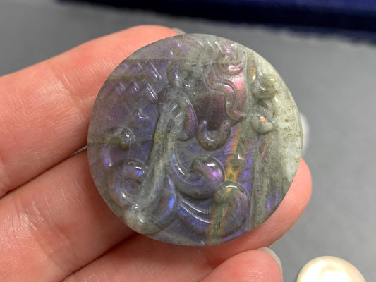 Aquarius Purple Labradorite Signs - Zodiac Constellations Carving