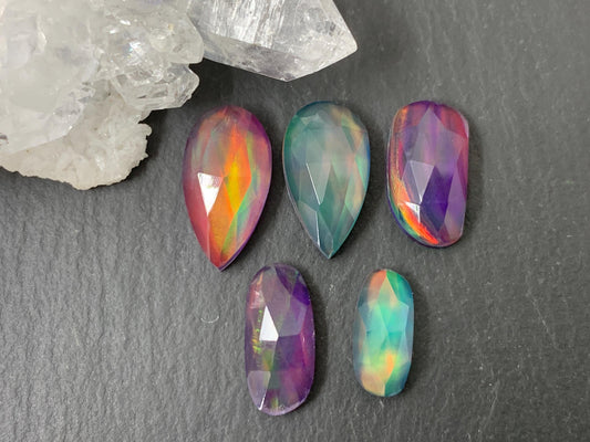 Faceted Aurora Opal pear, oval 11-15mm long cabochon - Doublet cabochon
