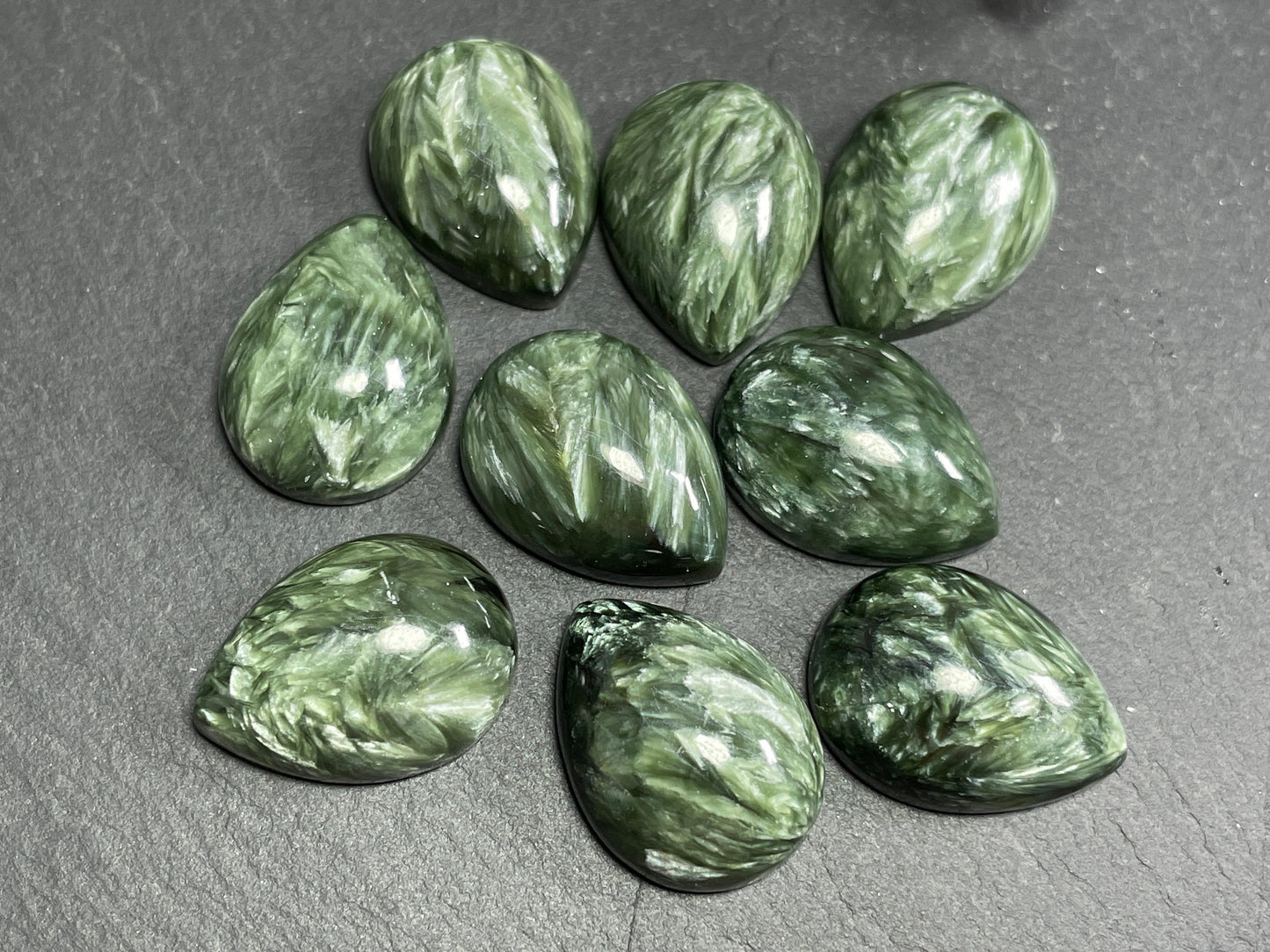 Seraphinite pear 15x20mm cabochon - Calibrated cabochons