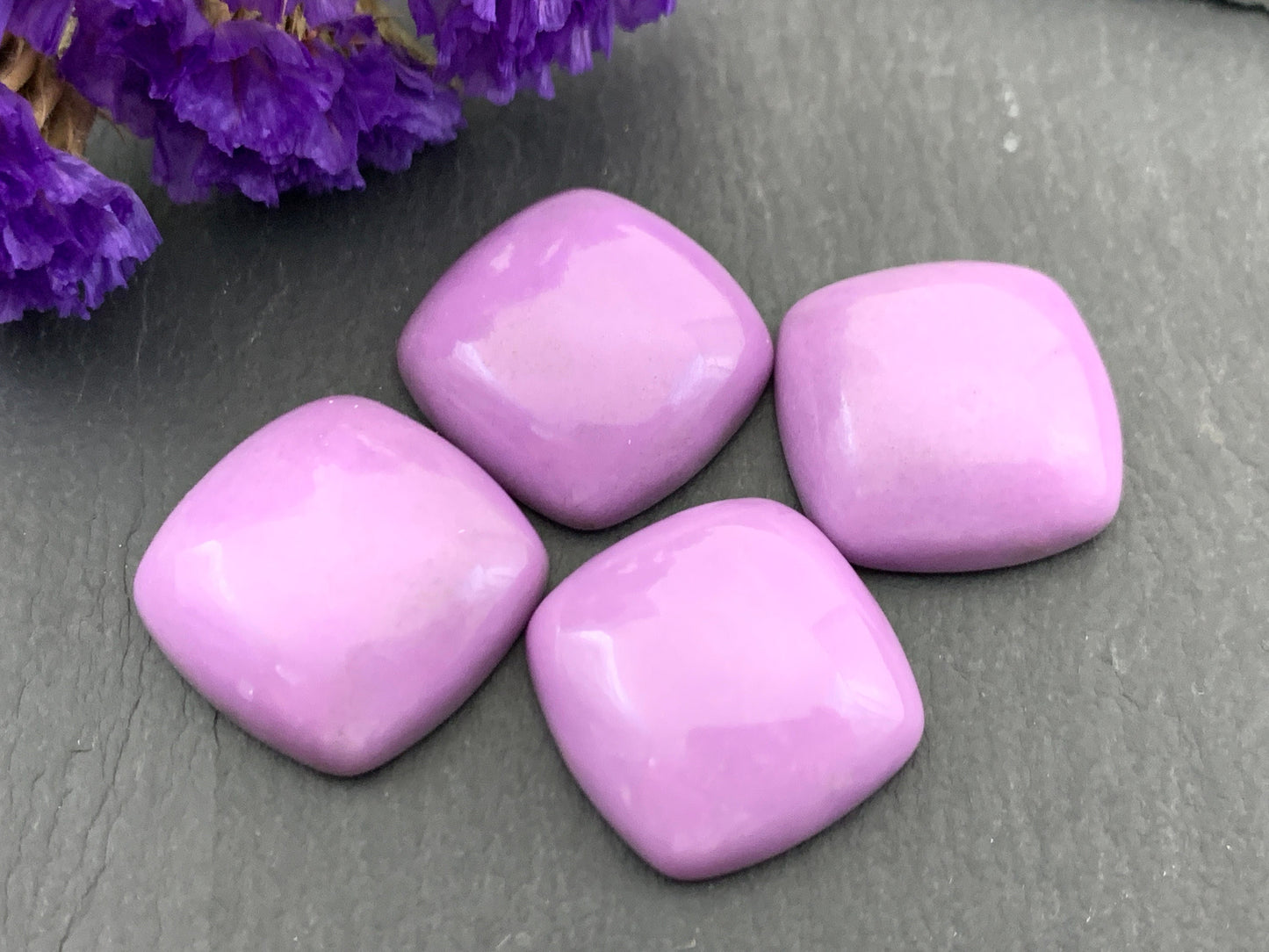 Phosphosiderite square 18mm cabochon - Calibrated cabochons