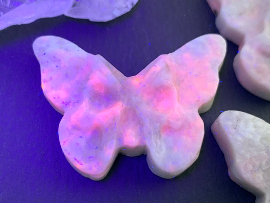 Color changing Sodalite butterfly 29x41mm cabochon