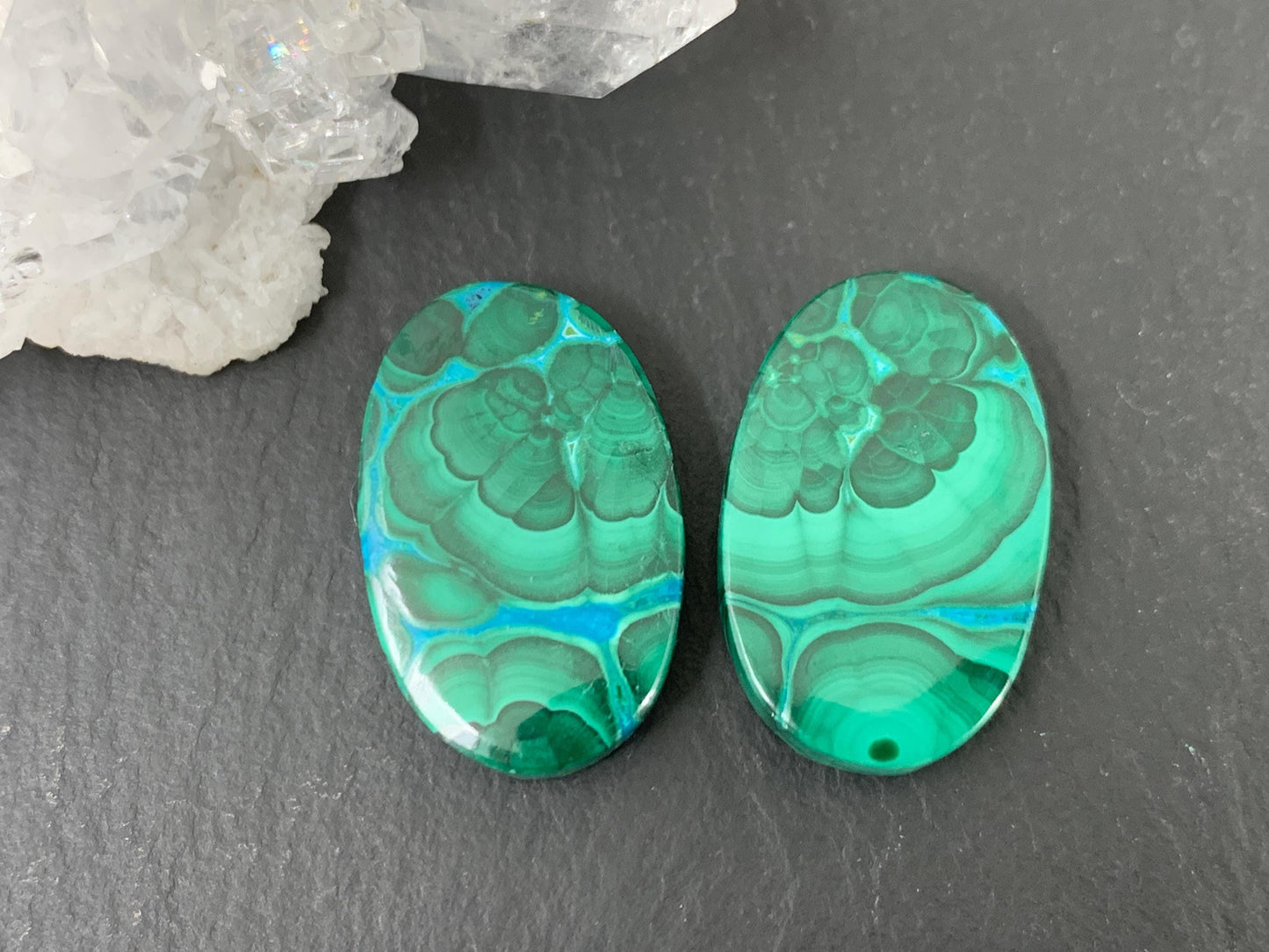 Malachite Chrysocolla oval 14x21x4mm cabochon pair