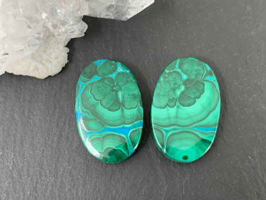Malachite Chrysocolla oval 14x21x4mm cabochon pair