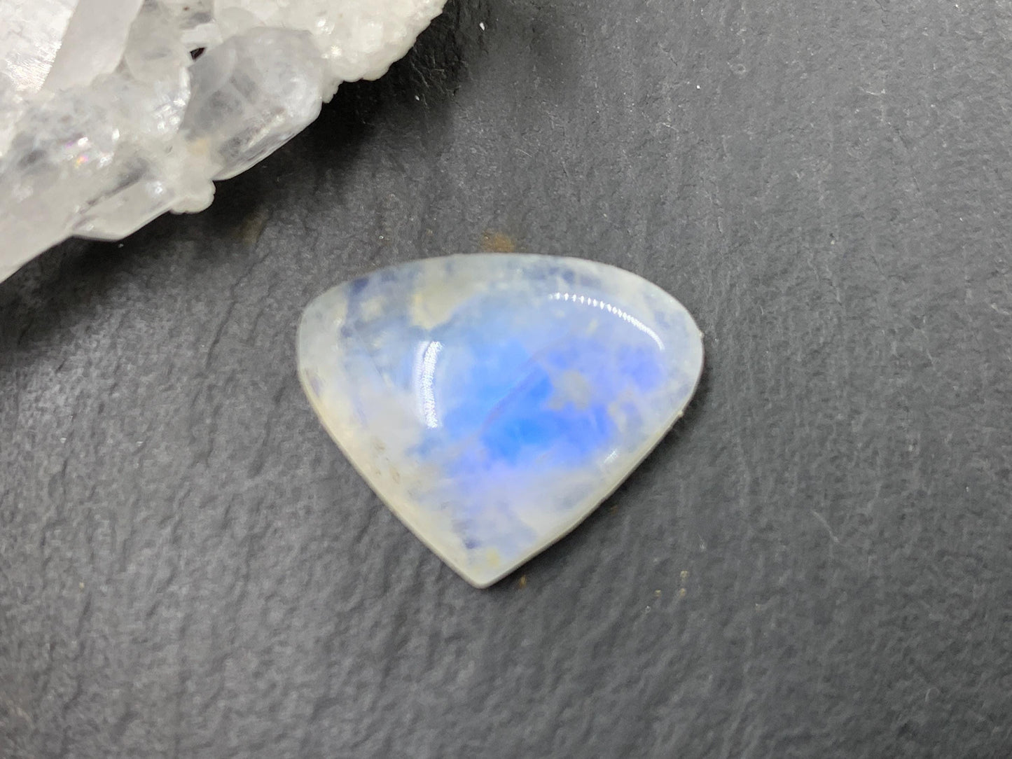 Rainbow Moonstone 17x15x6mm cabochon