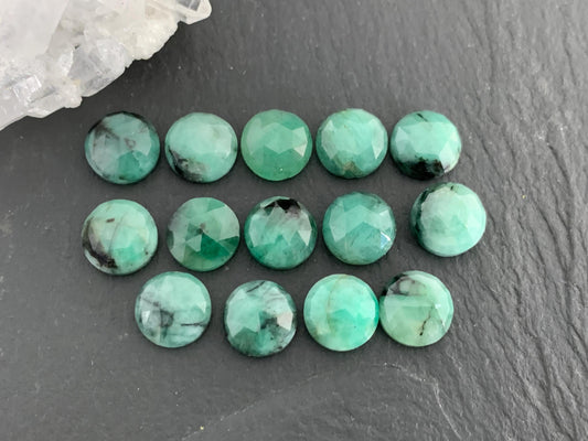 Faceted Emerald round 8mm cabochon
