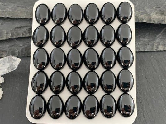 Black Spinel oval 10x14mm cabochon - Calibrated cabochons