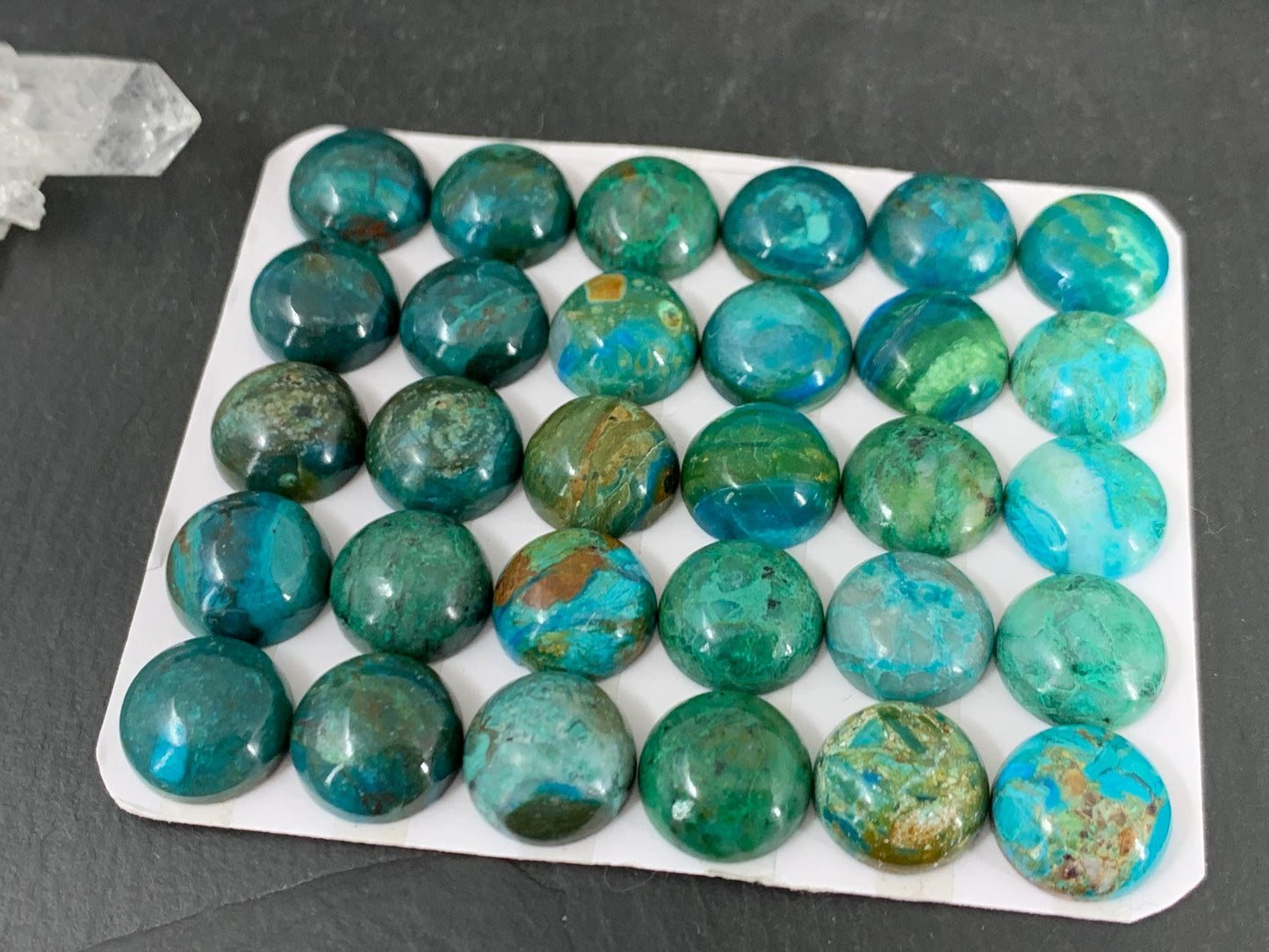 Opaline round 12mm cabochon- Calibrated cabochons