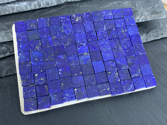 Flat Lapis Lazuli square 8x8mm cabochon - Calibrated cabochons