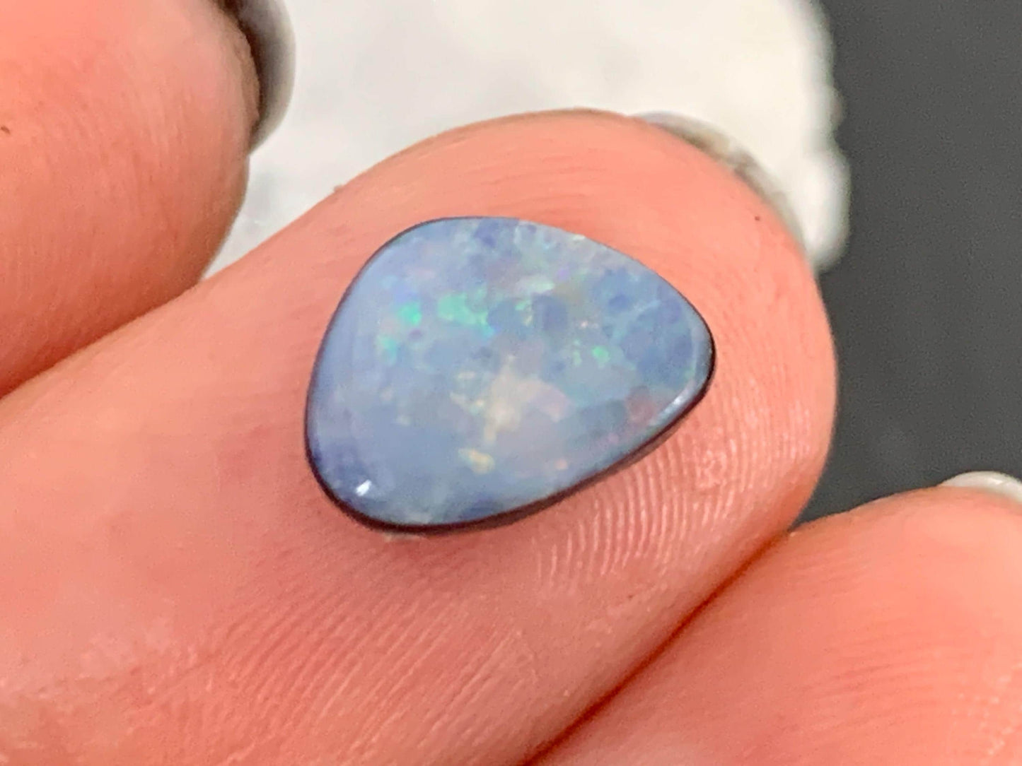 Australian Opal doublet 7x9x3mm cabochon