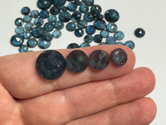 Faceted Moss Kyanite round 7-12mm cabochon