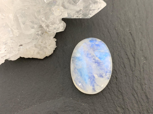 Rainbow Moonstone oval 20x14x6mm cabochon