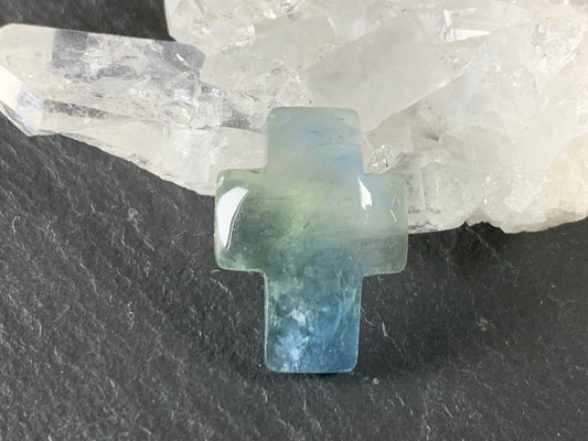Green Fluorite cross 12x16mm cabochon - Calibrated cabochons