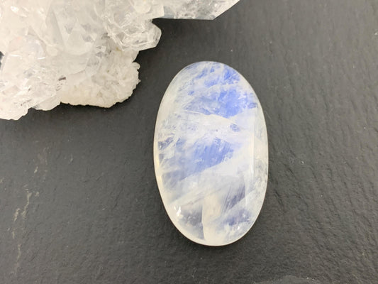 Rainbow Moonstone oval 29x18x8mm cabochon