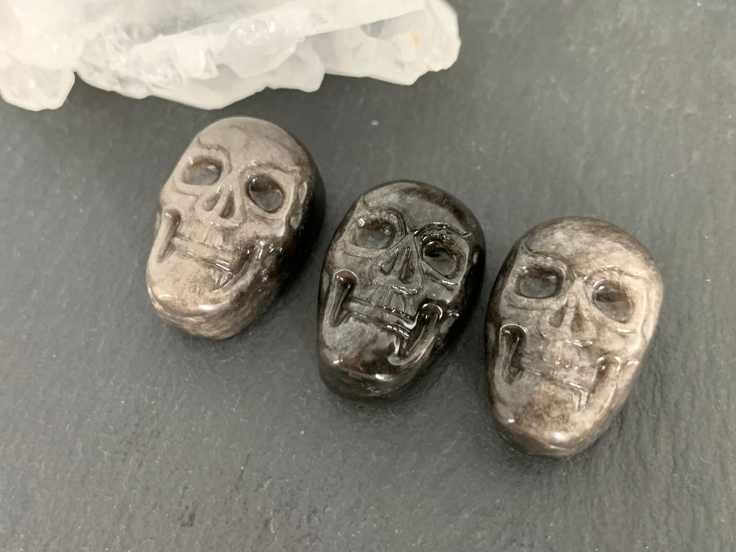 Silver Obsidian skull 15x22mm cabochon