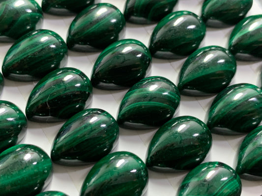 Malachite pear 10x14mm cabochon - Calibrated cabochons