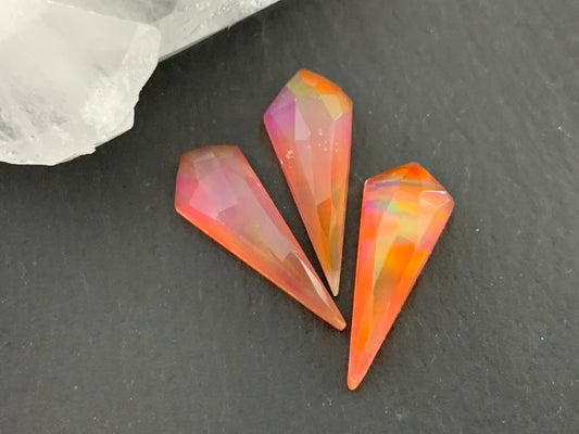 Faceted Aurora Opal kite 8x20mm cabochon - Doubte cabochon