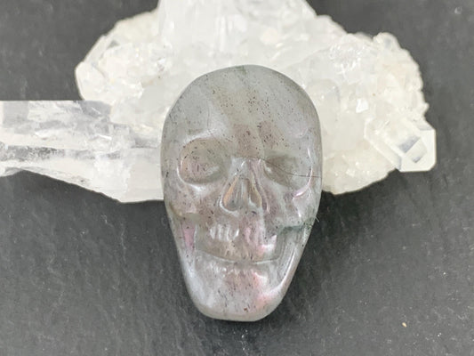 Labradorite Skull Cabochon 14x22mm – Natural Green Stone Gemstone Carving
