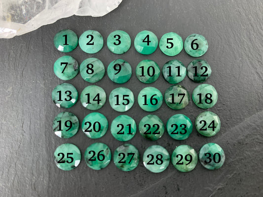 Faceted Emerald round 8mm cabochon