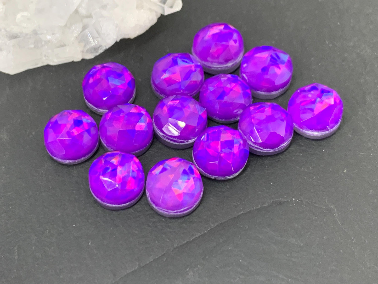 Faceted Purple Mystic Quartz round 8mm cabochons - Doublet cabochons