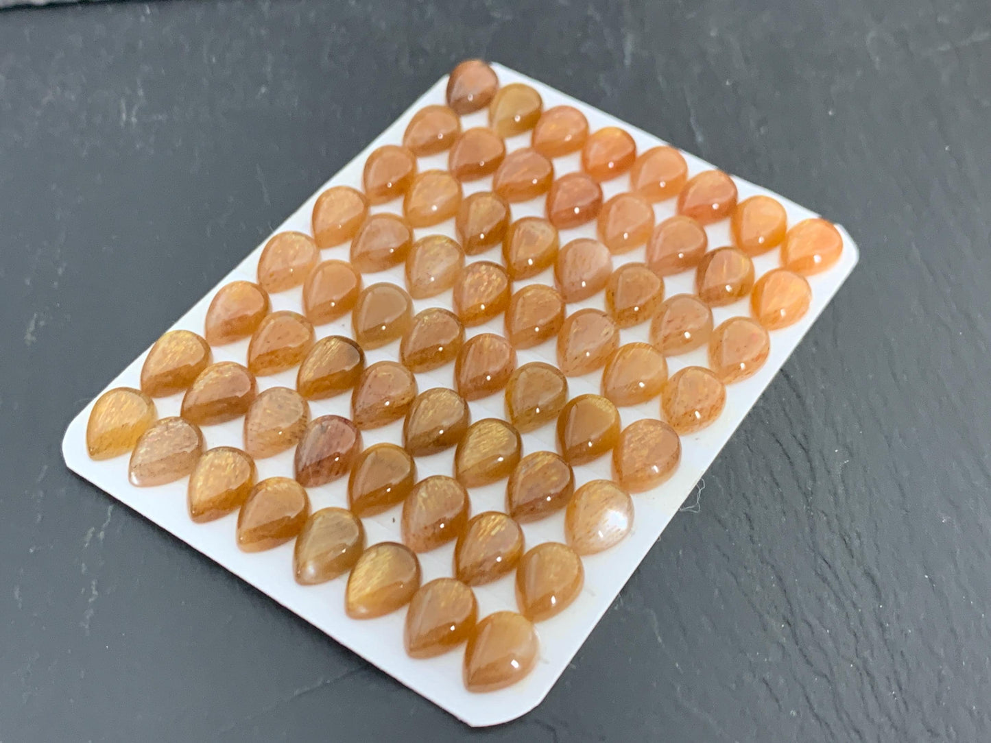 Goldsand sunstone pear 6x8mm cabochon - Calibrated Cabochons