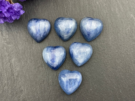 Kyanite heart 12x12mm Cabochon