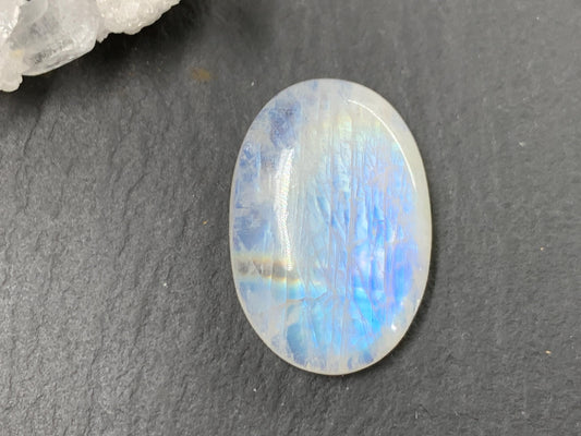 Rainbow Moonstone oval 22x15x6mm cabochon