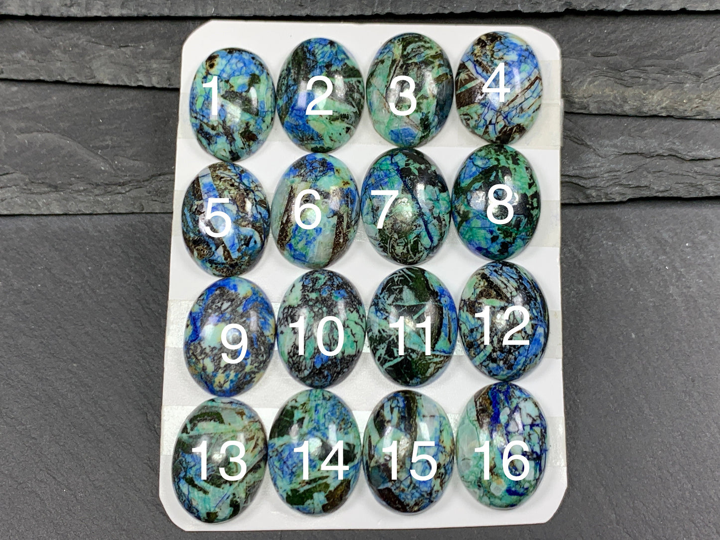 Azurite oval 15x20mm cabochon - Calibrated cabochons