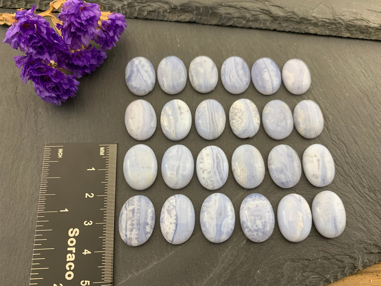 Blue Lace Agate oval 13x18mm cabochon - Calibrated cabochons