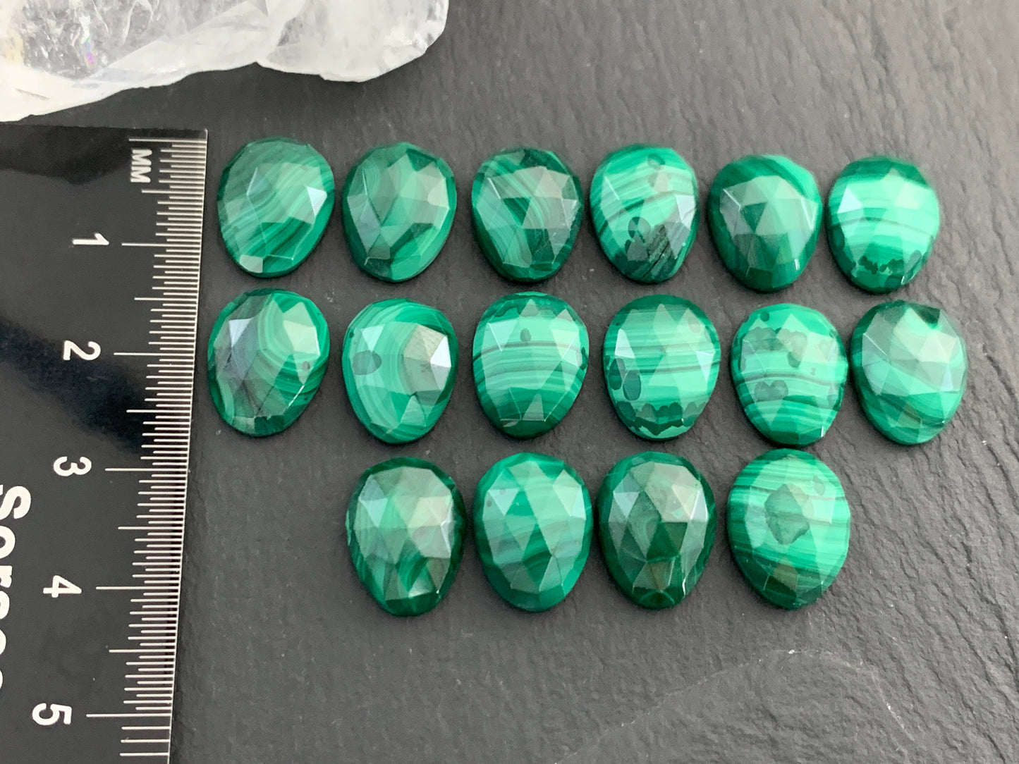 Faceted Malachite pear 10x13mm cabochon