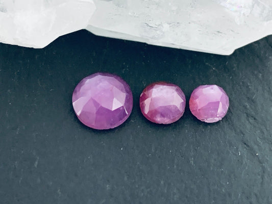 Faceted Silky Star Sapphire round 5mm, 6mm, 8mm cabochon