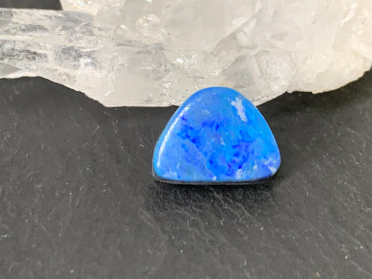 Australian Opal doublet 9x11x3mm cabochon