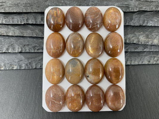 Sunstone oval 15x20mm cabochon - Calibrated cabochons