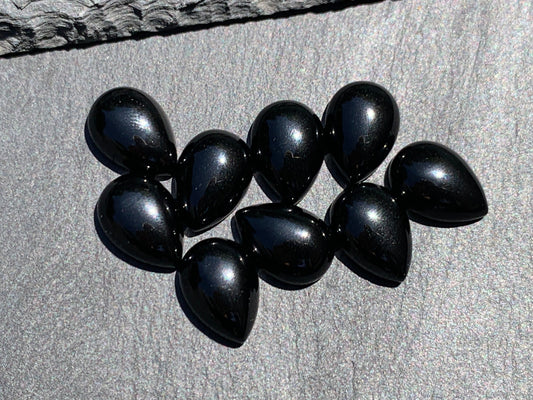 Black Spinel pear 10x14mm cabochon - Calibrated cabochons