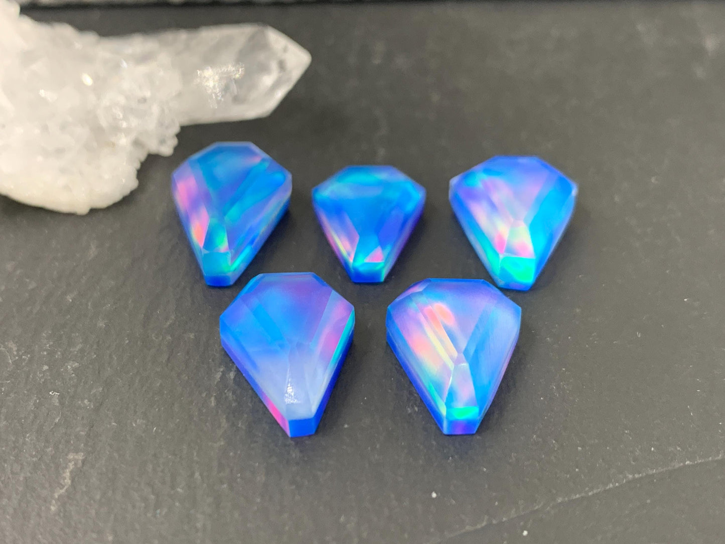 Faceted Aurora Opal coffin 15-17mm long cabochon - Doublet cabochons